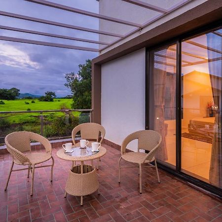 Saffronstays Aster, Plunge Pool Villa With Garden, ロナバラ エクステリア 写真